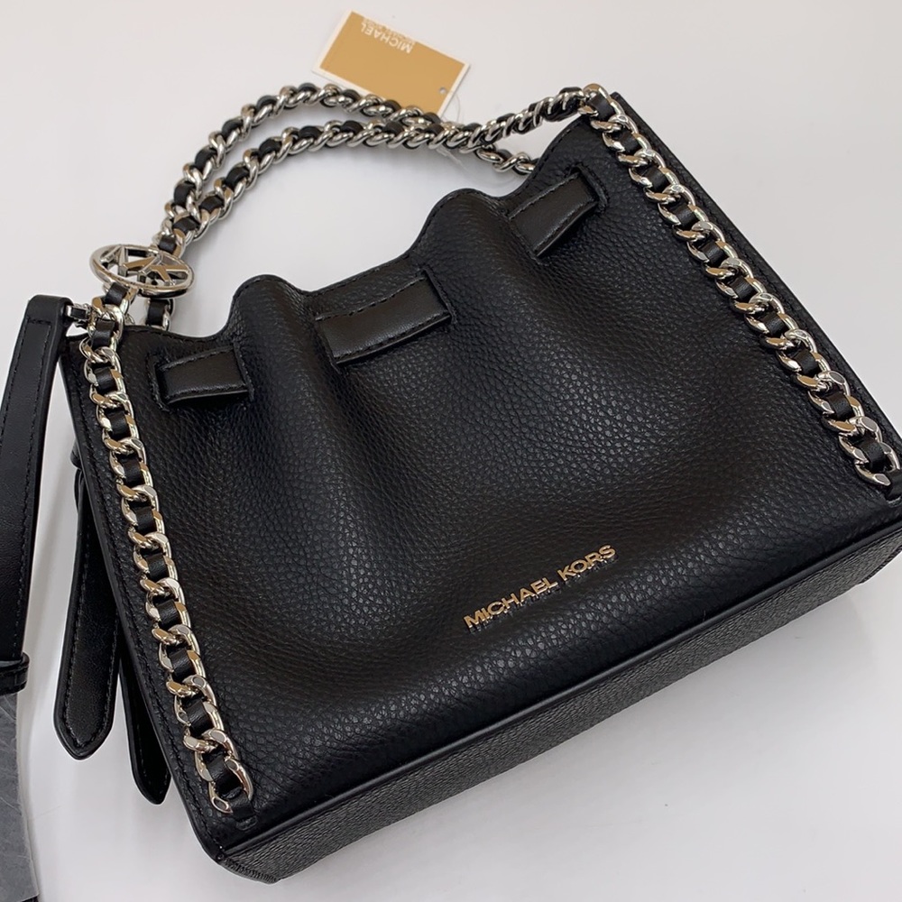 MICHAEL KORS
Mina Small Belted Pebbled Leather Chain Crossbody Bag Black… - Picture 13 of 15
